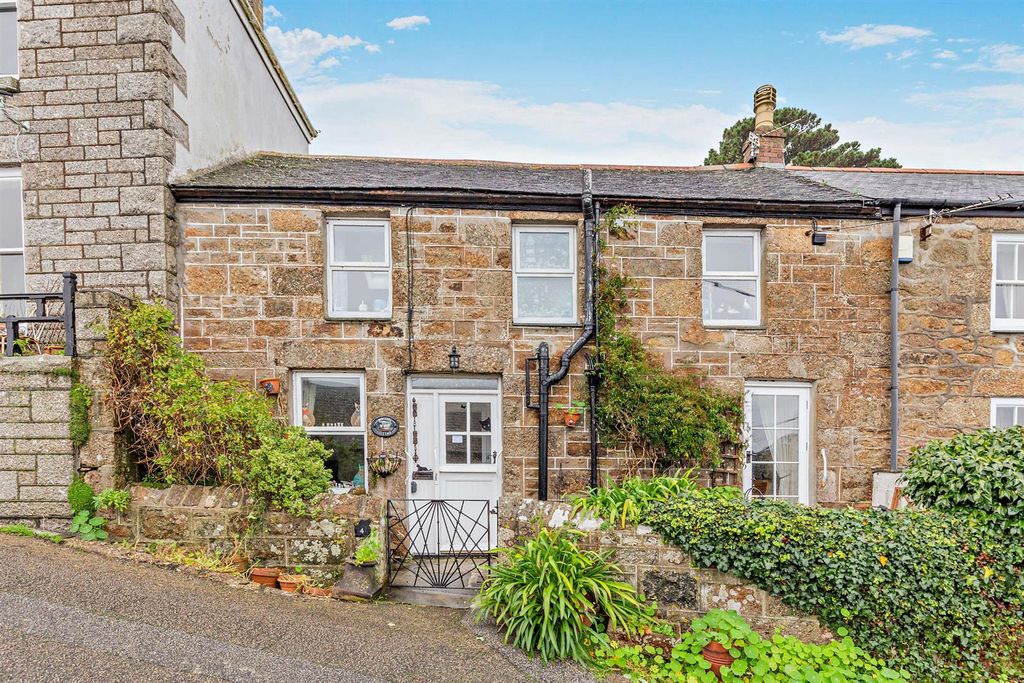 Property photo 1 of 12 8671212-Exterior01-800.Jpg