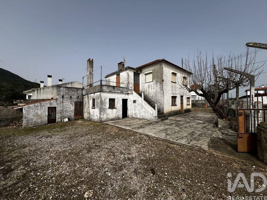Property photo 1 of 39