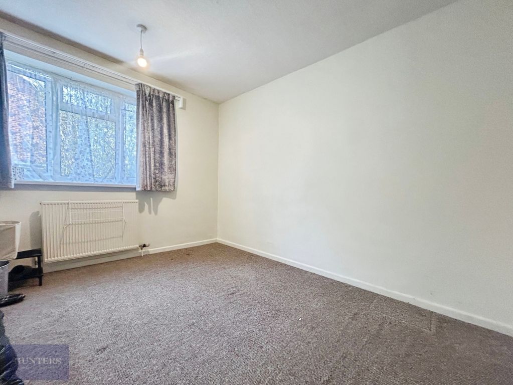 Property photo 3 of 6 Pbox-Img.Jpg