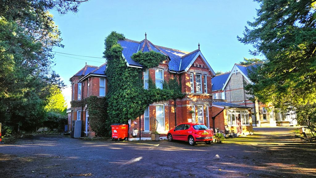 Property photo 2 of 12 20250106_130752E.Jpg