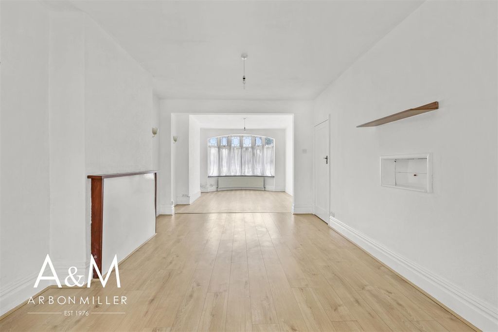 Property photo 3 of 25 4D4A8420.Jpg