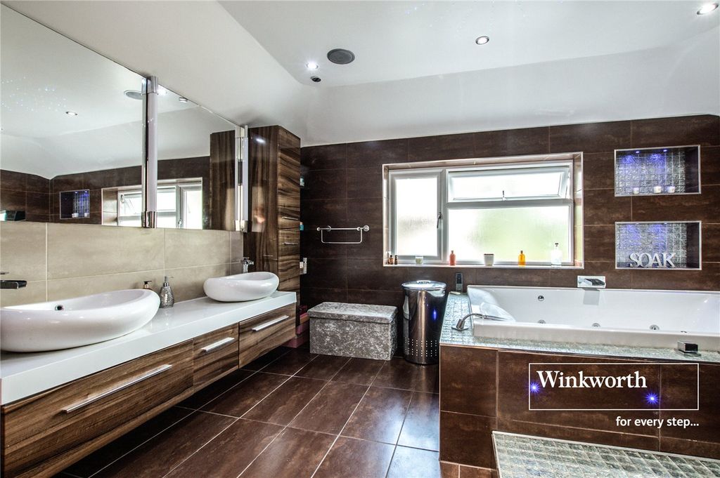 Additional image 13 of 3 bed detached house for saleGolf Links Road, Ferndown, Dorset BH22