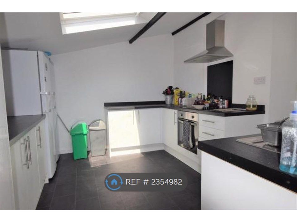 Property photo 2 of 3