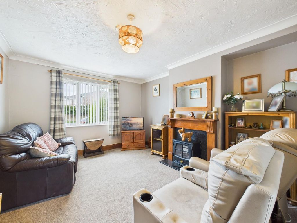 Property photo 2 of 21 Cam01530G0-Pr0338-Still015.Jpg