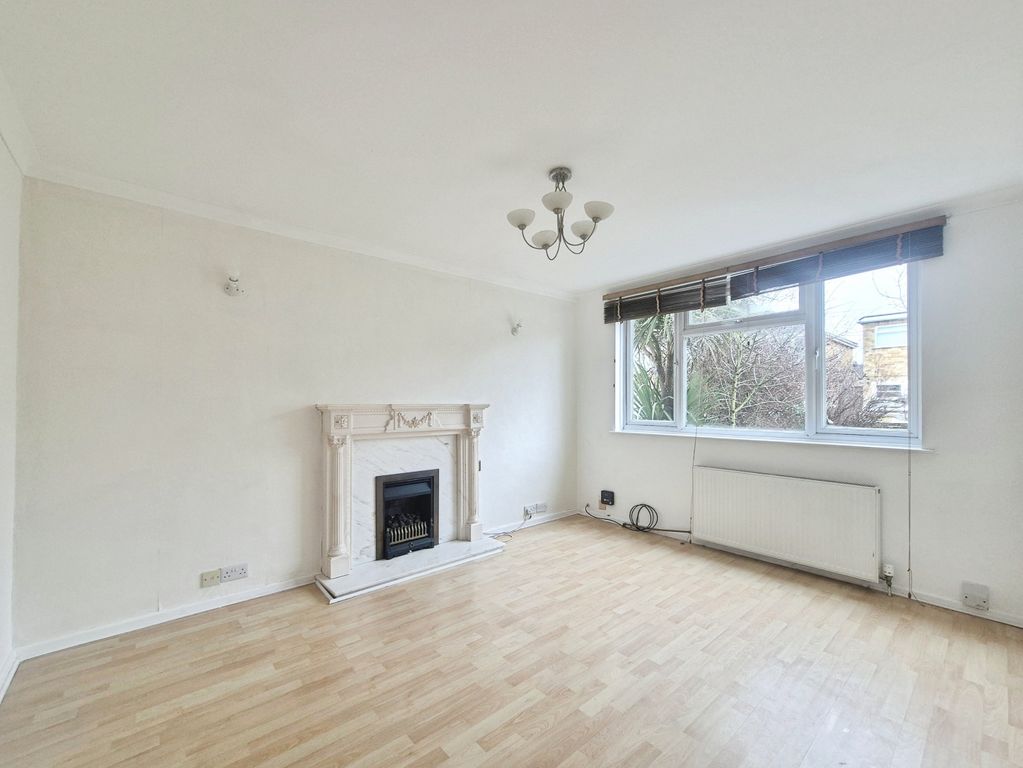 Property photo 3 of 13 Living Room