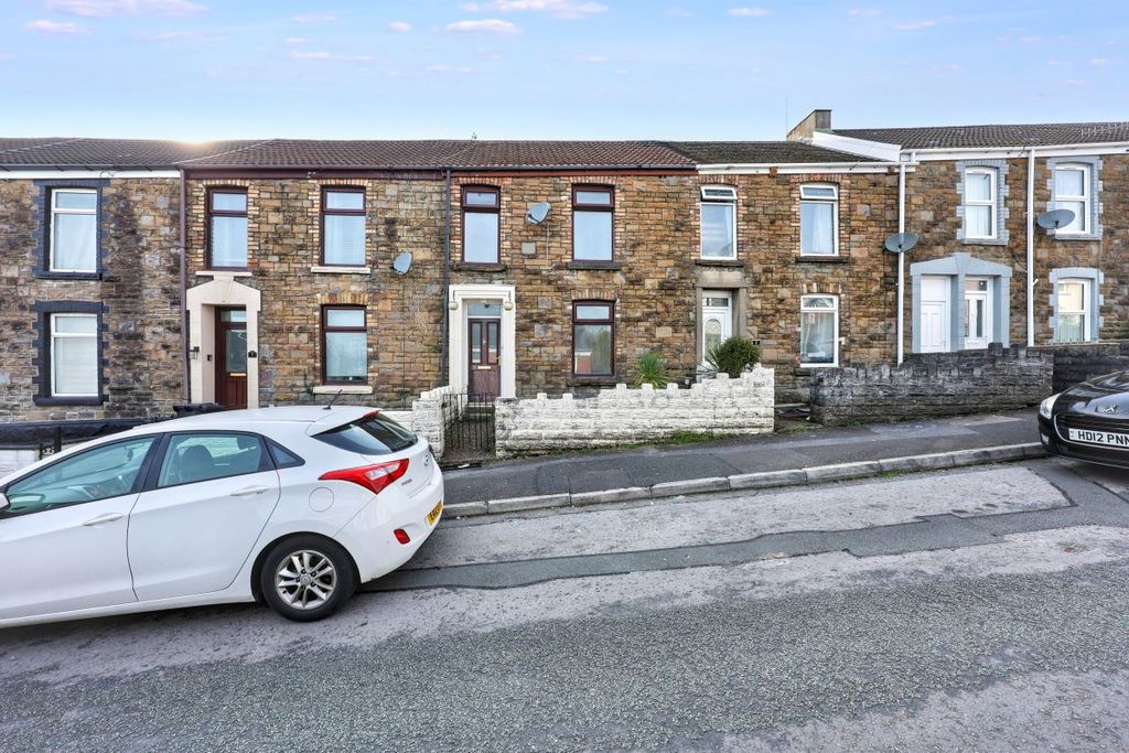 Property photo 2 of 14