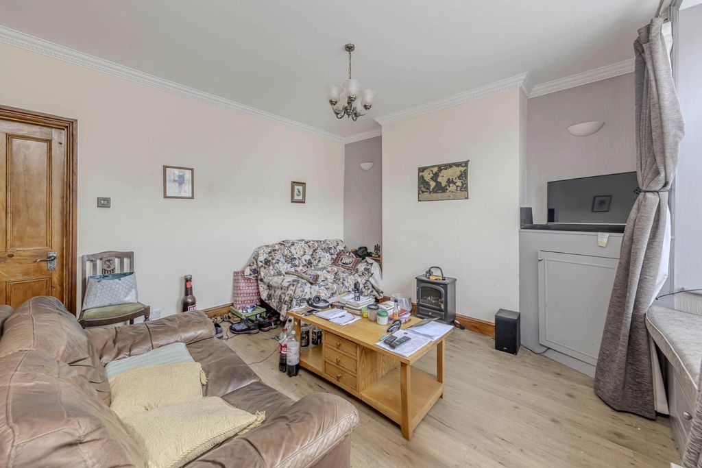 Property photo 2 of 24