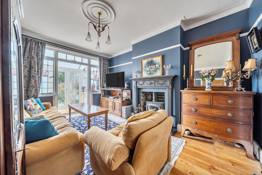 Property photo 3 of 24 1387578-3-6936F3Ea6E2E7.Jpg