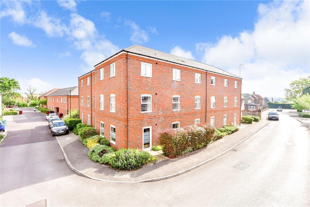 Property photo 3 of 8 External (Web)