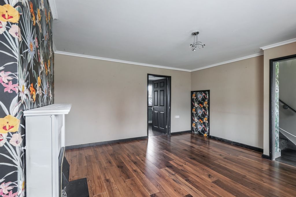 Property photo 3 of 16 4 James Avenue, Great Harwood, Blackburn, Lancashire, Bb6 7nd