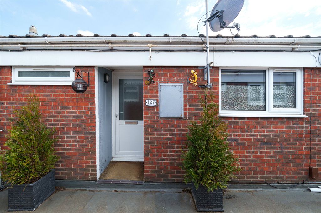 Property photo 2 of 8 Picture No. 01