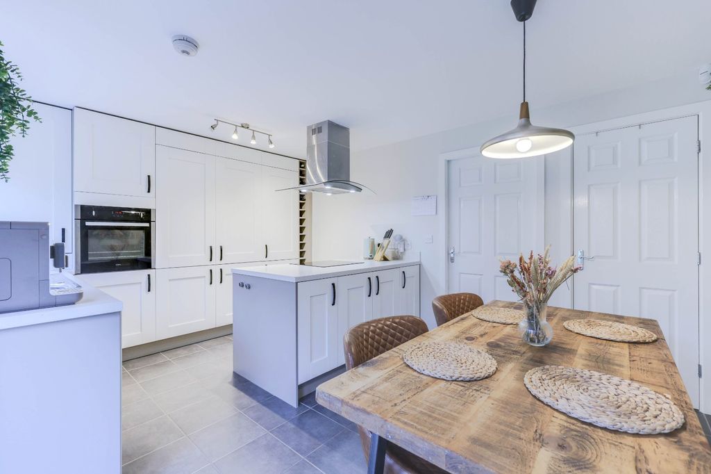 Property photo 3 of 18 Picture No. 09