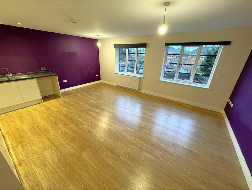 Property photo 2 of 8 Living / Dining / Kitchen