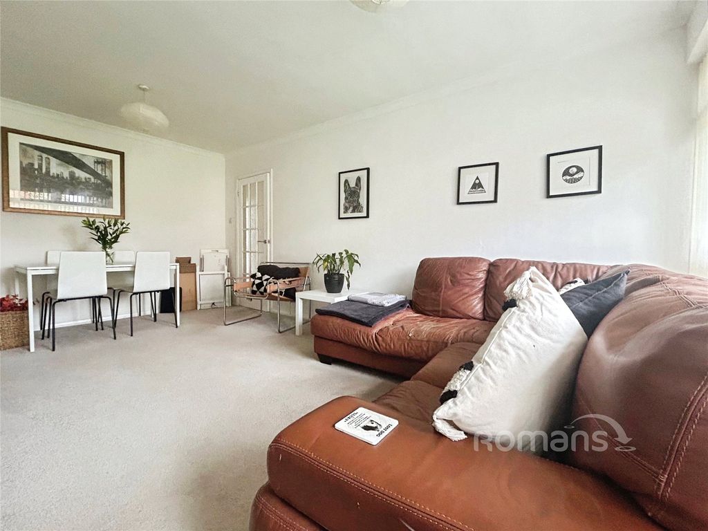 Property photo 3 of 11 Picture No. 02