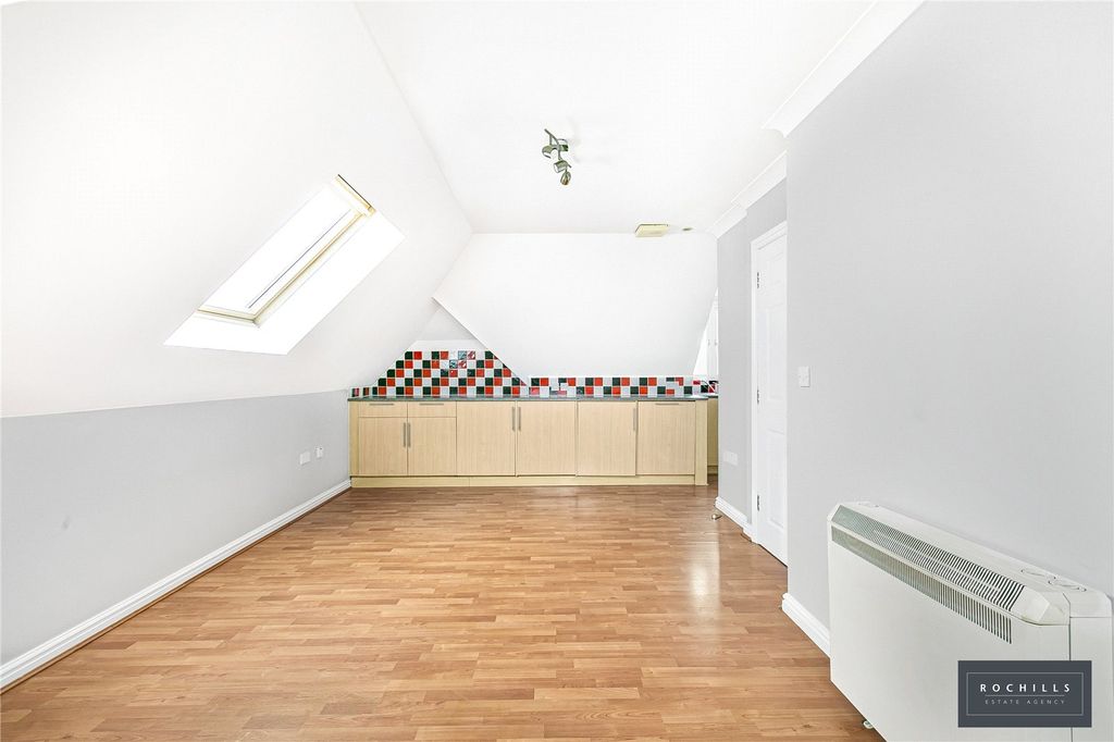 Property photo 1 of 13 Picture No. 12