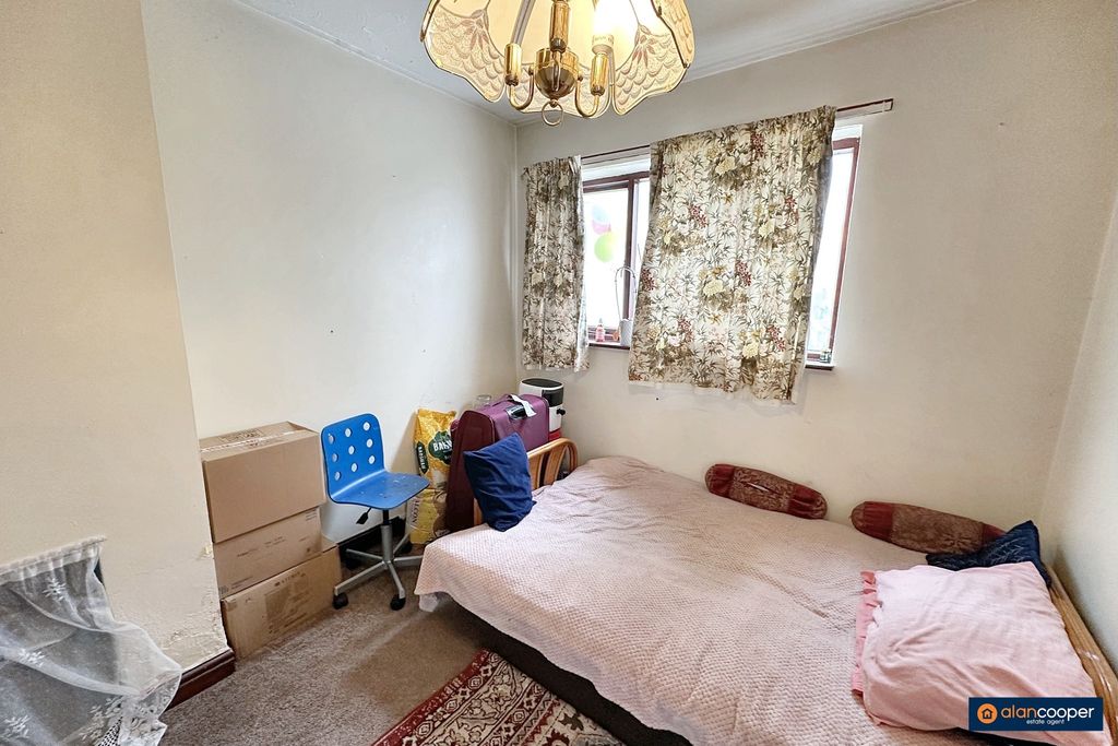 Property photo 3 of 9 3771684