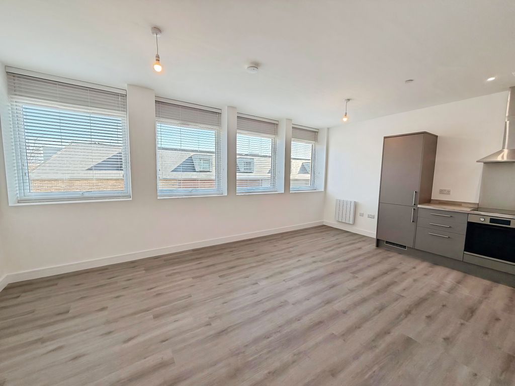 Property photo 2 of 12 Living Room