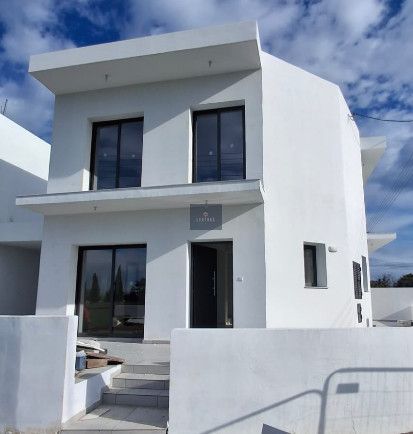 Property photo 1 of 29