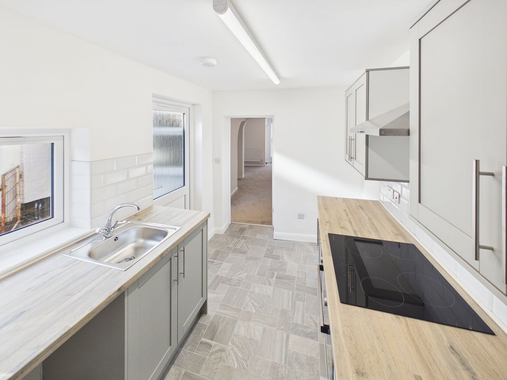 Property photo 3 of 21