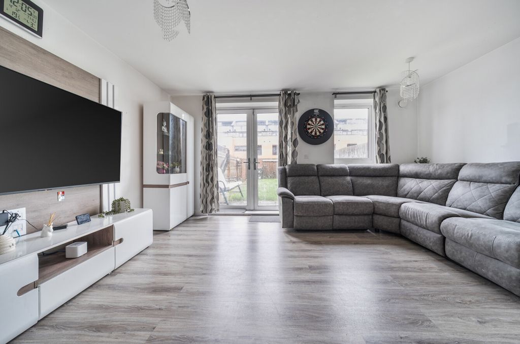 Property photo 2 of 22 1386052-17-69317E...