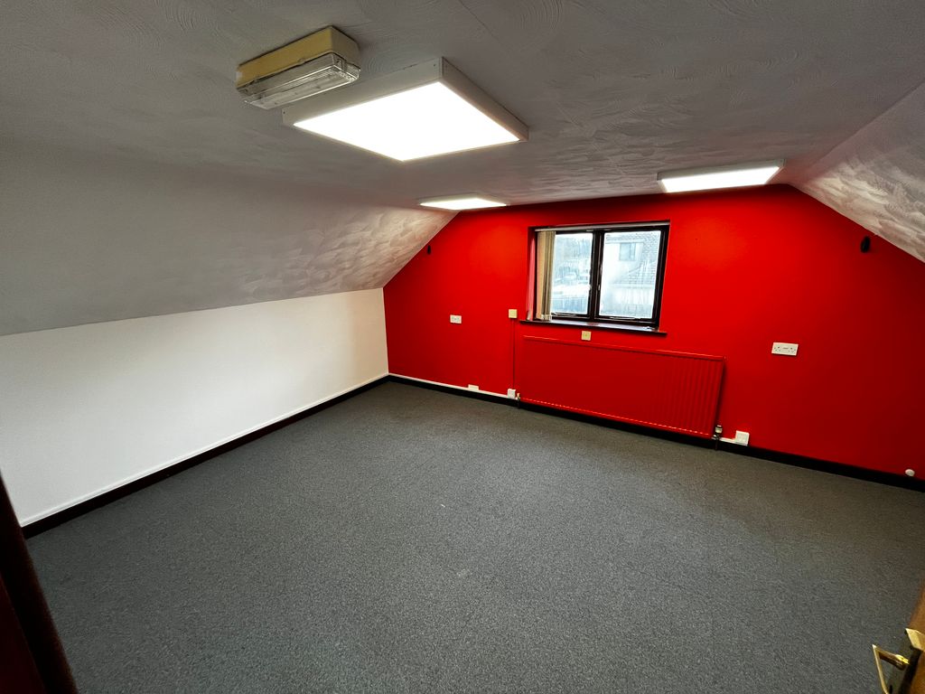 Property photo 2 of 4