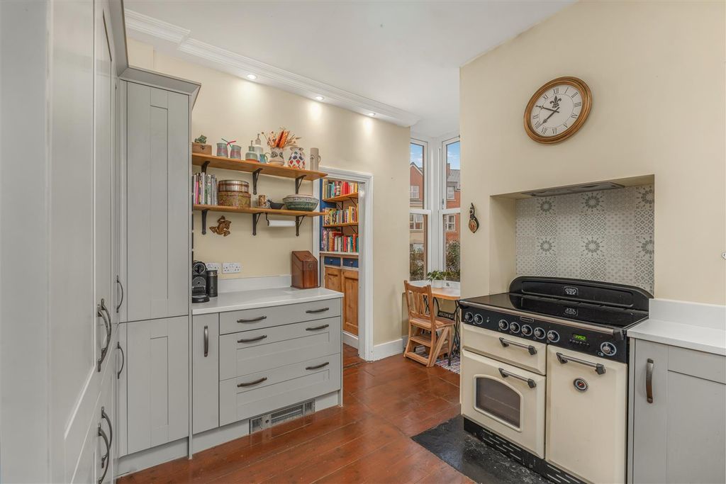 Property photo 3 of 21 55 Bath Road, Banbury-11.Jpg