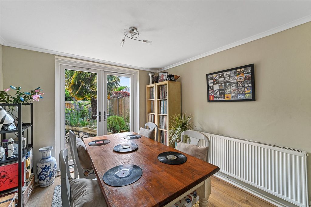 Property photo 3 of 21 Dining Room