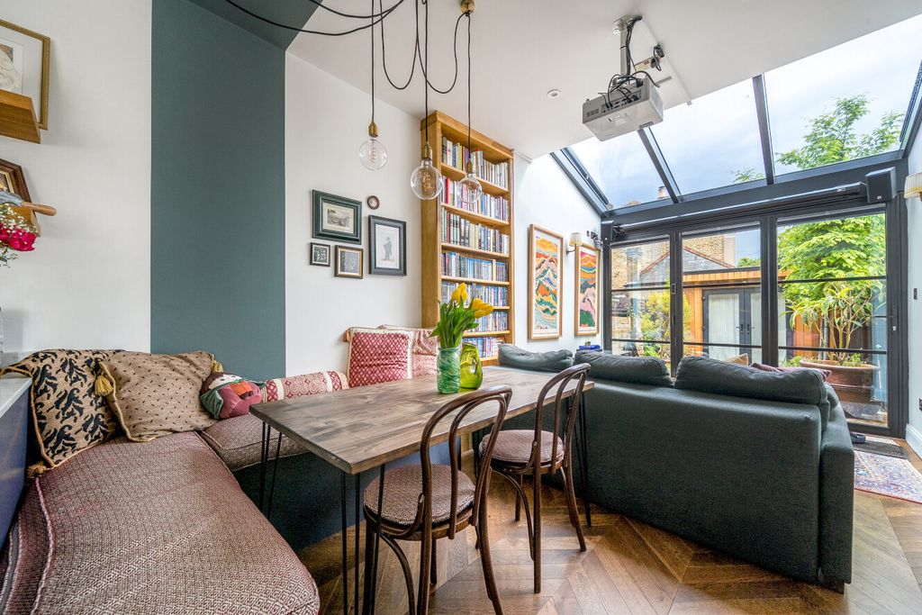 Property photo 2 of 15 1458947-12-6A05F2...