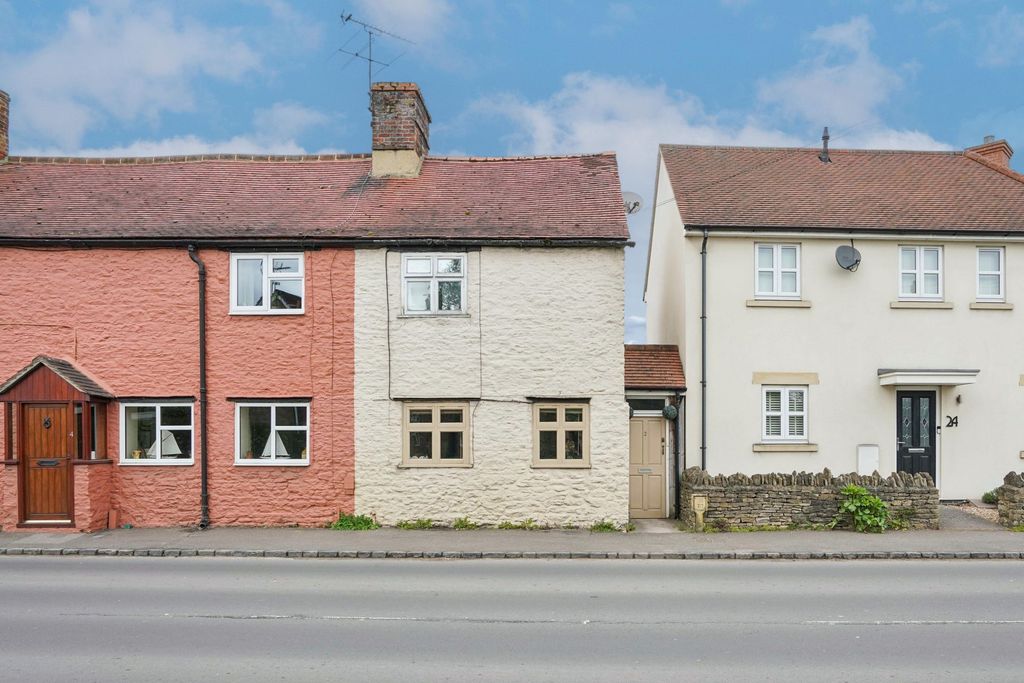Property photo 2 of 22