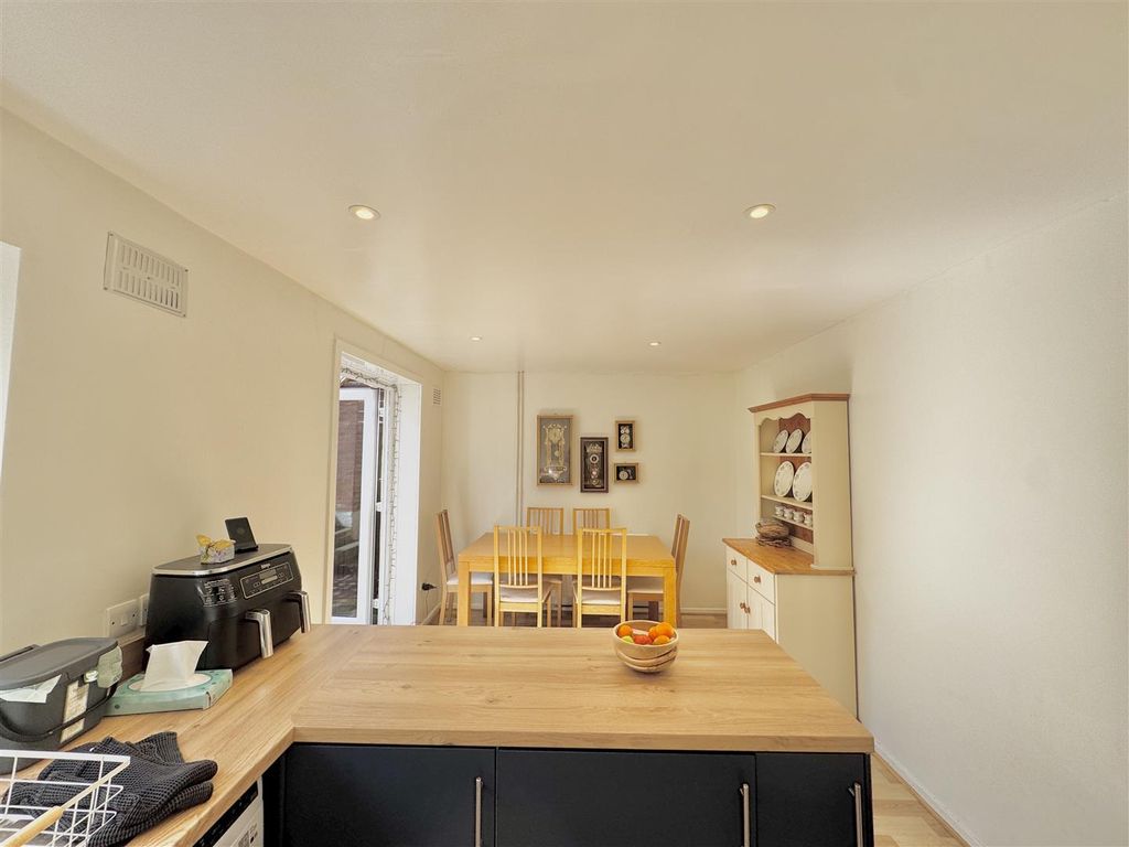 Property photo 3 of 32 Img_1971.Jpg