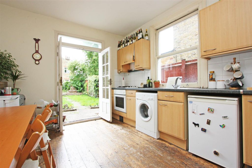 Property photo 2 of 6