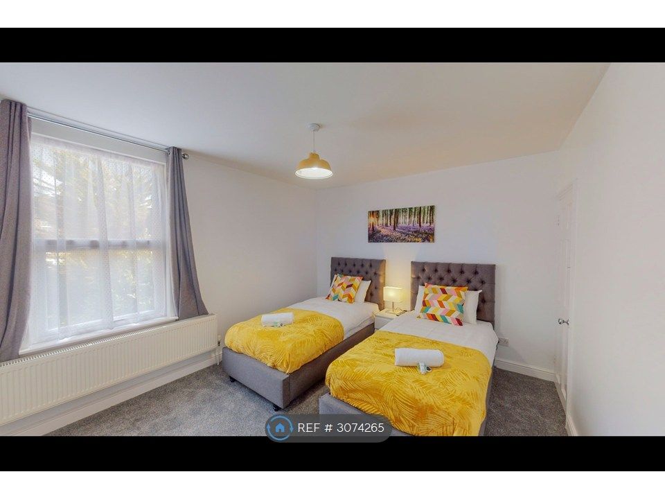 Property photo 1 of 34