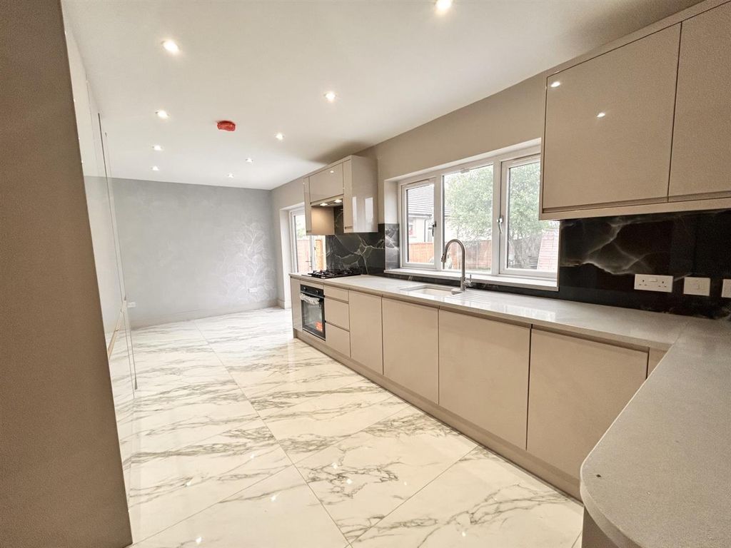 Property photo 3 of 24 Kitchen Diner 1.Jpg