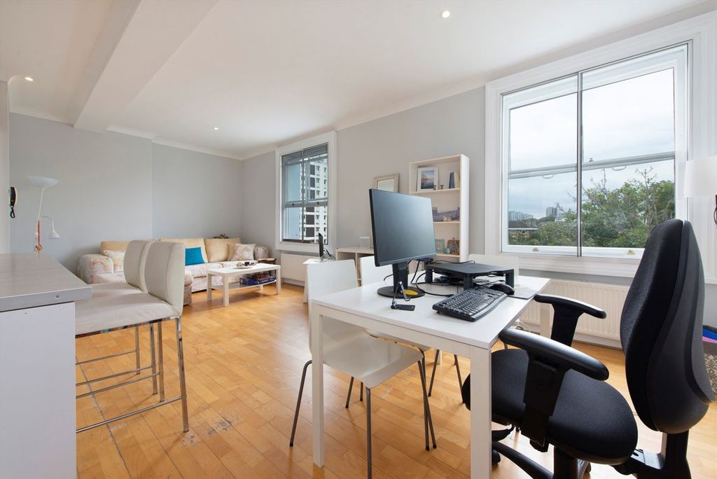 Property photo 3 of 7