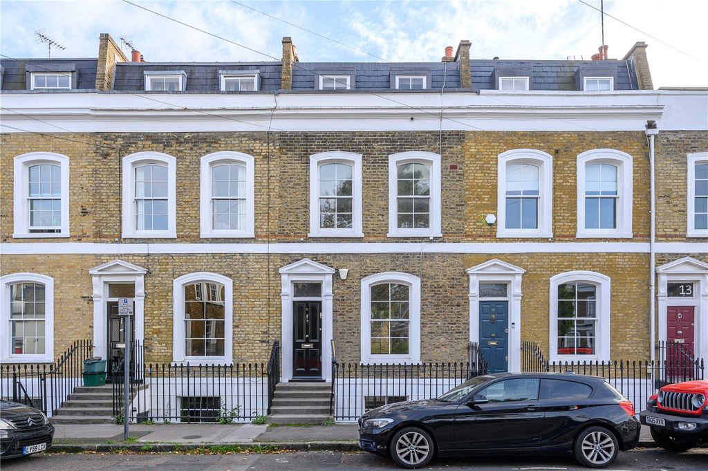 Property photo 1 of 13 Exterior