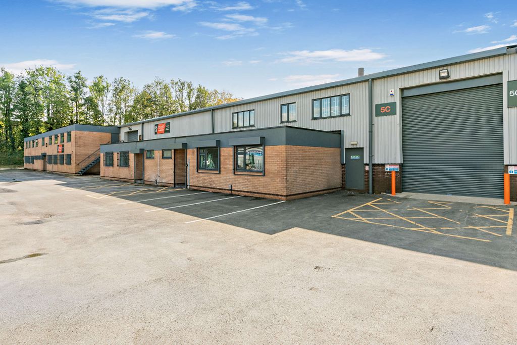 Property photo 2 of 6