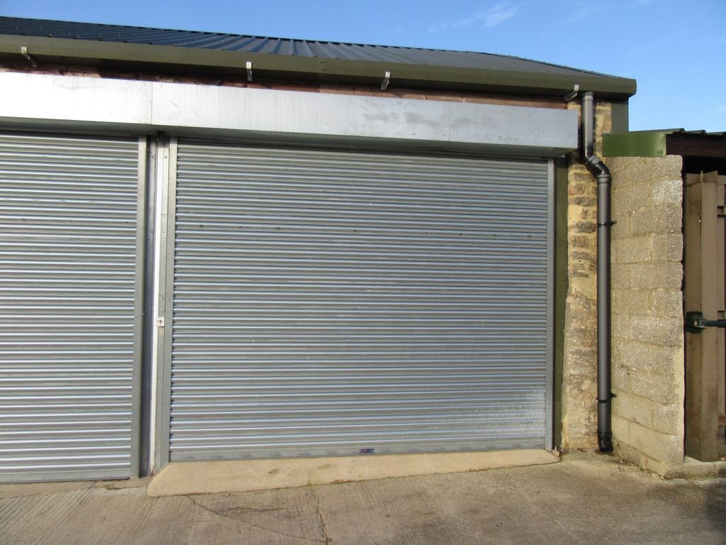 Property photo 1 of 2 J16A Ext