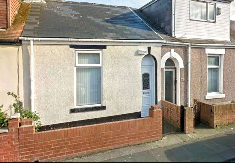 Property photo 1 of 2