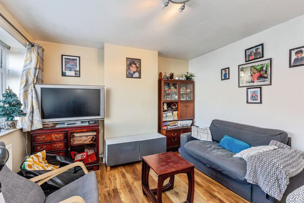 Property photo 3 of 14