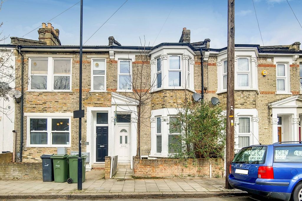 Property photo 1 of 11