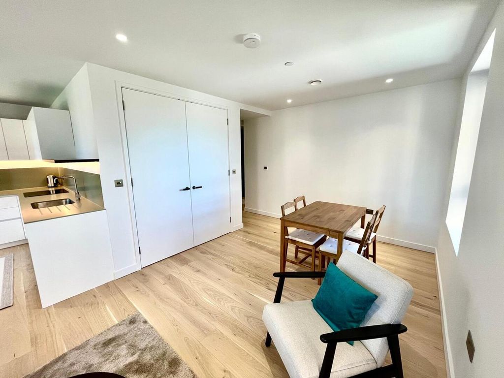 Property photo 1 of 18 Dining Room