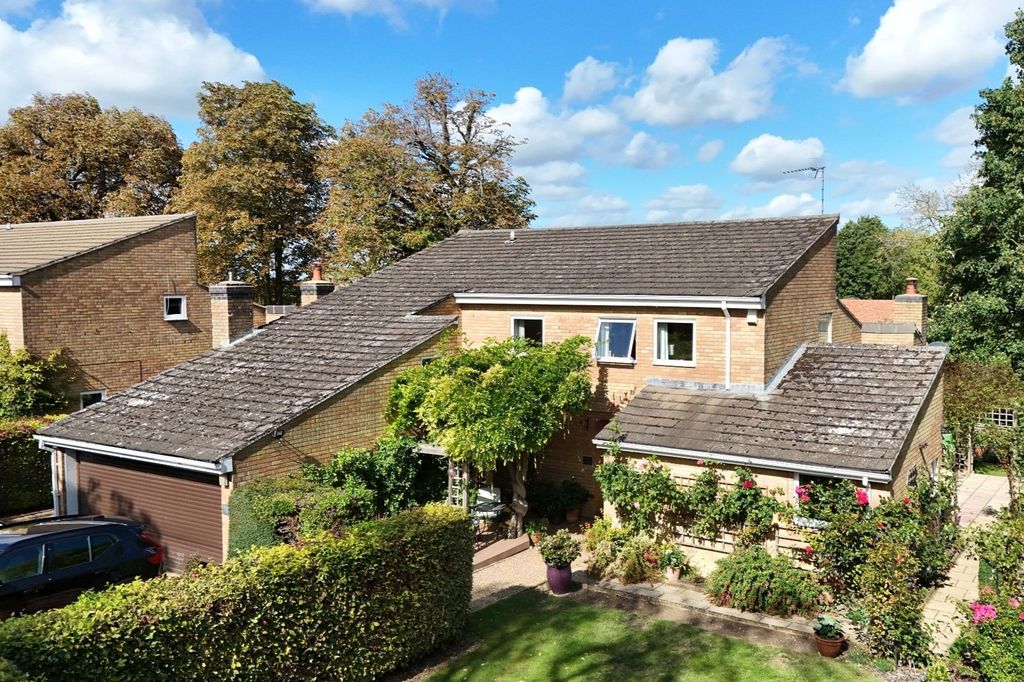 Property photo 1 of 34