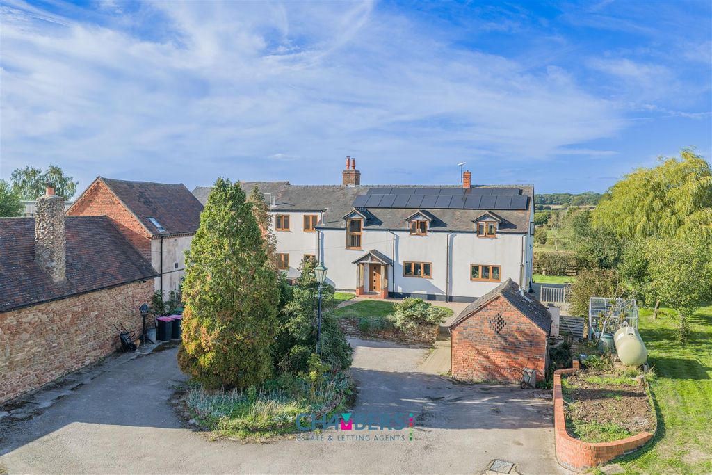 Property photo 1 of 81 Approach