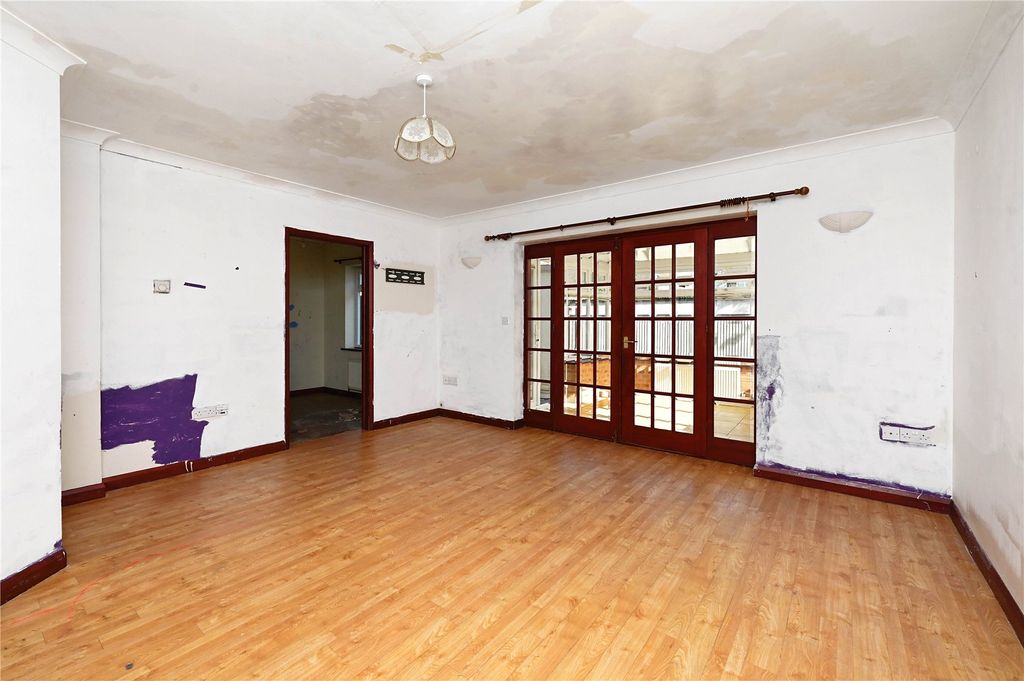 Property photo 2 of 15 Picture No. 03