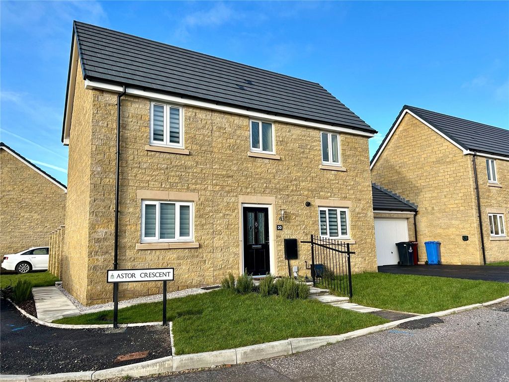 Property photo 1 of 12 External - Front