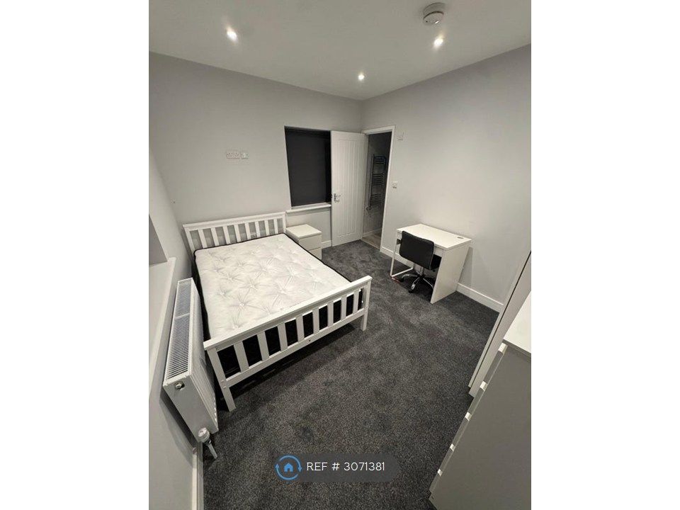 Property photo 1 of 3