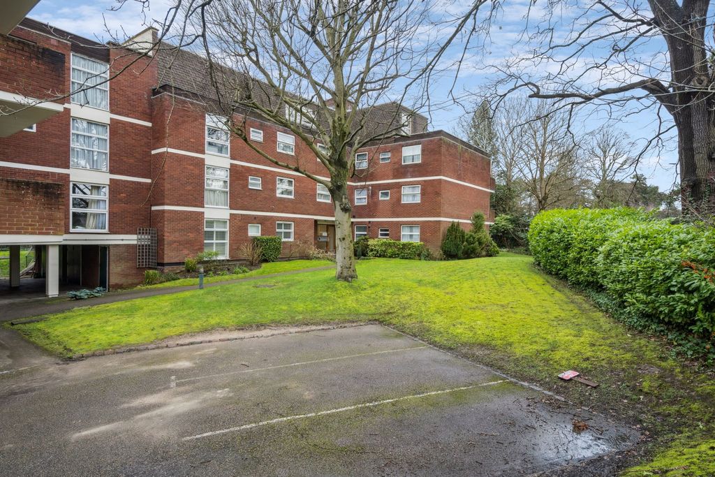 Property photo 1 of 13