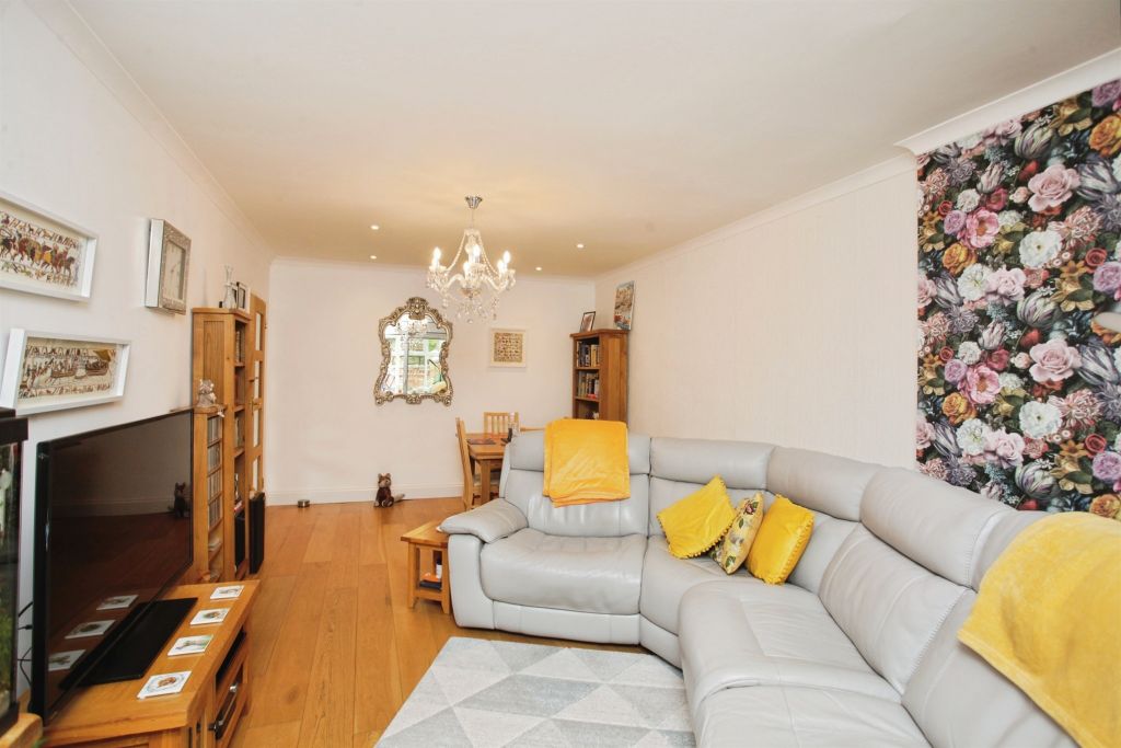 Property photo 3 of 22