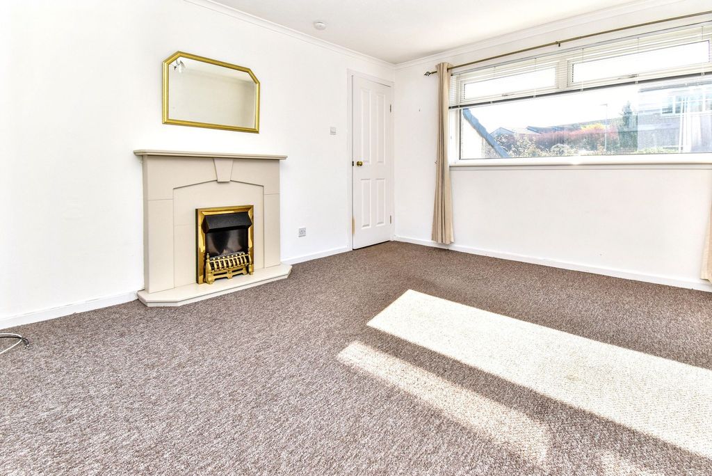 Property photo 3 of 13 Lounge Angle 1