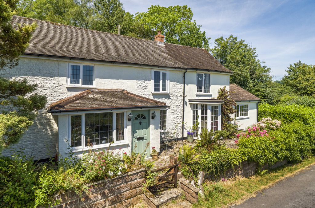 Property photo 2 of 51 1482723-1-6A3Eaf4...